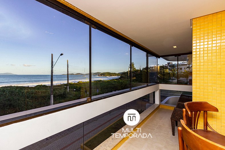 Ilha do Mel 102 - Apartamento com vista ao Mar na praia de 4